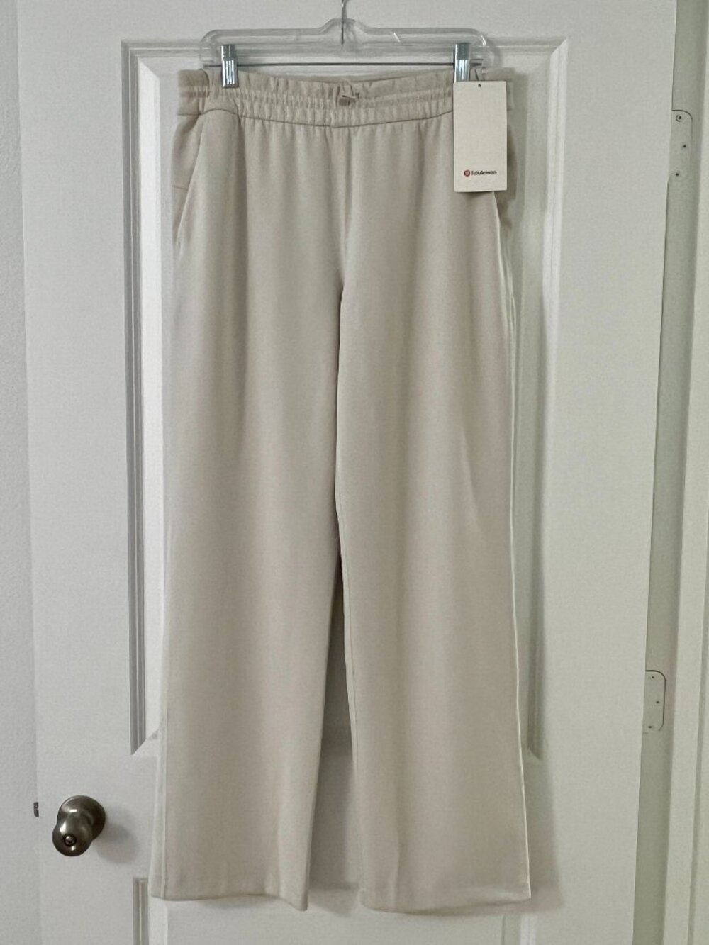 Lulu Lemon Softstreme High Rise Pant, Regular Length, in Bone, NEW